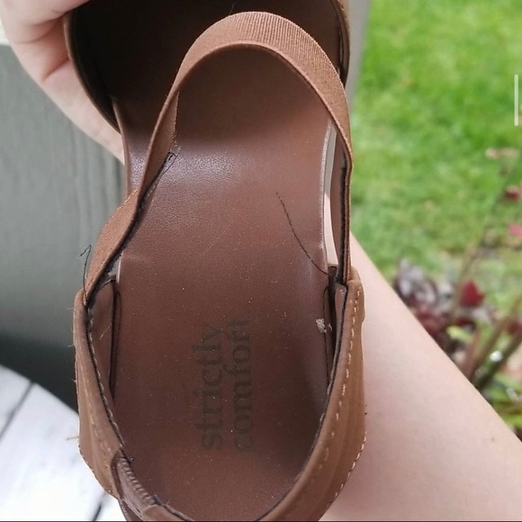 Strictly Comfort Wedge Heels - Picture 4 of 4